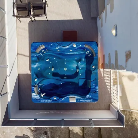 Avli Village With Outdoor Jacuzzi Vafés